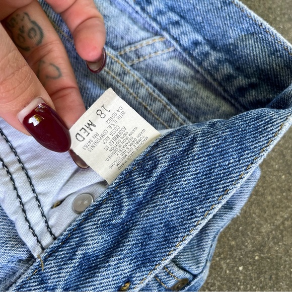 Vintage Lee High Rise Straight Leg Mom Jeans Light Medium Wash - Picture 6 of 7